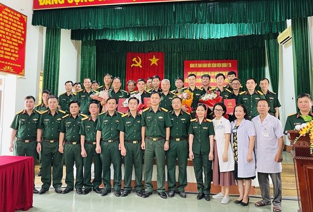 Bác sỹ quân y Bệnh viện Quân y 7B lên đường đến Trường Sa làm nhiệm vụ