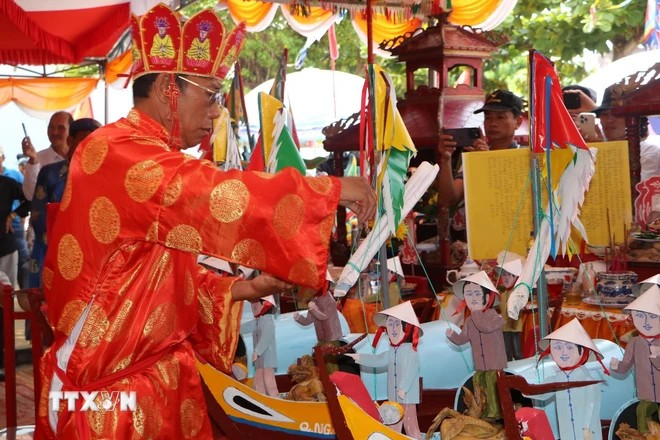 Quảng Ngãi: Linh thiêng Lễ Khao lề thế lính Hoàng Sa trên huyện đảo Lý Sơn